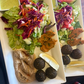 Falafel Salad